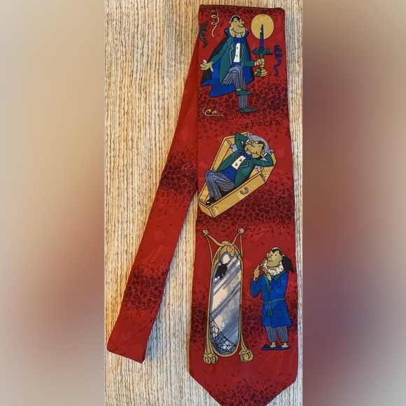 Mens HALLOWEEN DRACULA Silk Tie~Celebrations by Hallmark For Superba~Ex Cond~58” - Picture 12 of 13